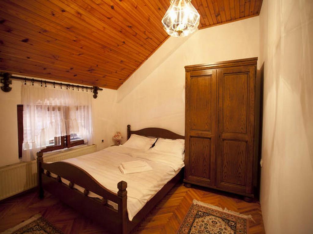 Markov Konak Guest House Surdulica Luaran gambar