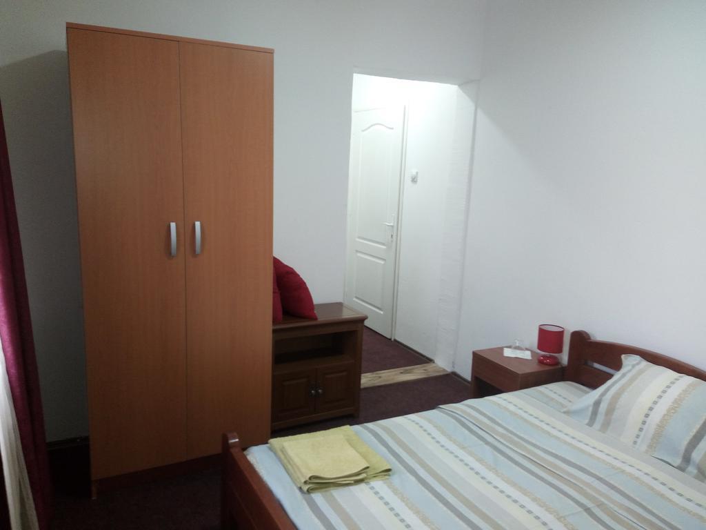 Markov Konak Guest House Surdulica Luaran gambar