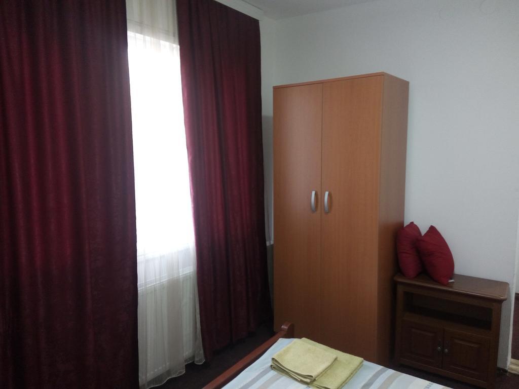 Markov Konak Guest House Surdulica Luaran gambar