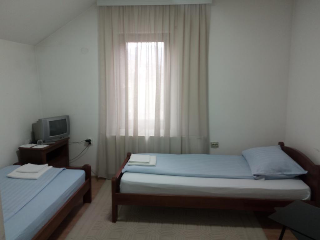 Markov Konak Guest House Surdulica Luaran gambar